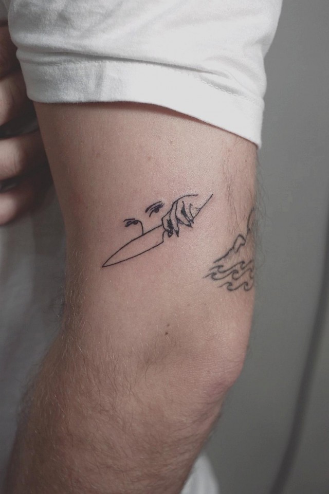 minimal tattoo - warp tattoo chiang mai