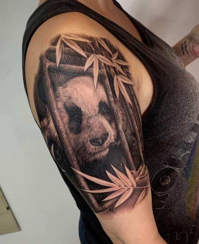 Realistic Tattoo at Warp Tattoo Studio Chiang